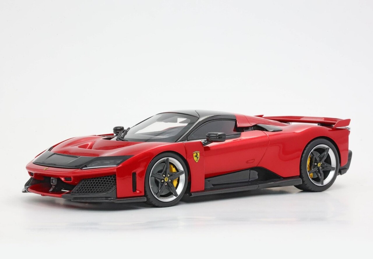 Ferrari Ferrari F80 2024 Silver Rims + Showcase - 1:18 - BBR Ferrari Ferrari F80 2024 Silver Rims + Showcase - 1:18 - BBR