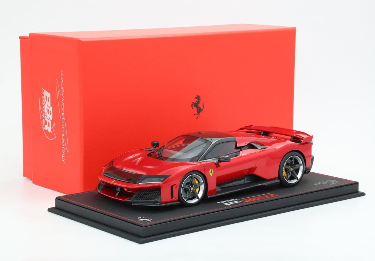 Ferrari Ferrari F80 2024 Silver Rims + Showcase - 1:18 - BBR Ferrari Ferrari F80 2024 Silver Rims + Showcase - 1:18 - BBR