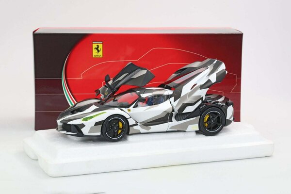 Ferrari Ferrari Laferrari 2013 - 1:18 - BBR Ferrari Ferrari Laferrari 2013 - 1:18 - BBR