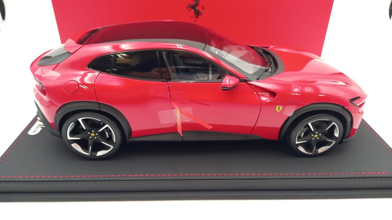 Ferrari Ferrari Purosangue SUV 2022 + Showcase - 1:18 - BBR Ferrari Ferrari Purosangue SUV 2022 + Showcase - 1:18 - BBR