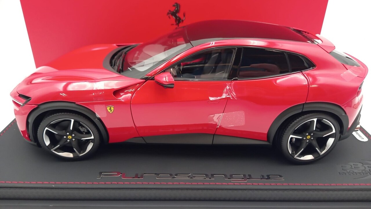 Ferrari Ferrari Purosangue SUV 2022 + Showcase - 1:18 - BBR Ferrari Ferrari Purosangue SUV 2022 + Showcase - 1:18 - BBR