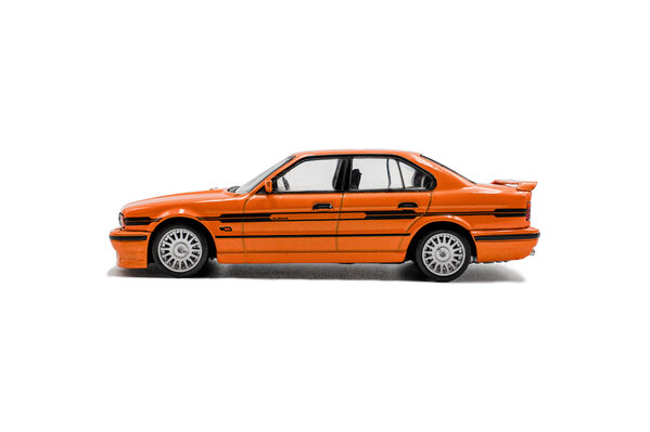 Alpina Alpina B10 BiTurbo - 1:43 - Solido Alpina Alpina B10 BiTurbo - 1:43 - Solido