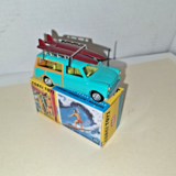 Austin Austin Mini Countryman + Roof Rack Surfing + Figure 1960 - 1:43 - Corgi Austin Austin Mini Countryman + Roof Rack Surfing + Figure 1960 - 1:43 - Corgi