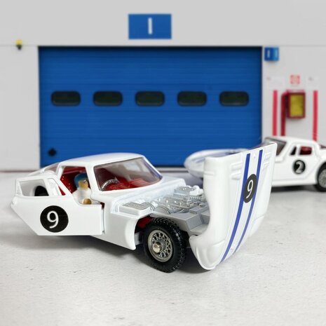 Marcos Marcos 1800 GT #2 1966 - 1:43 - Corgi