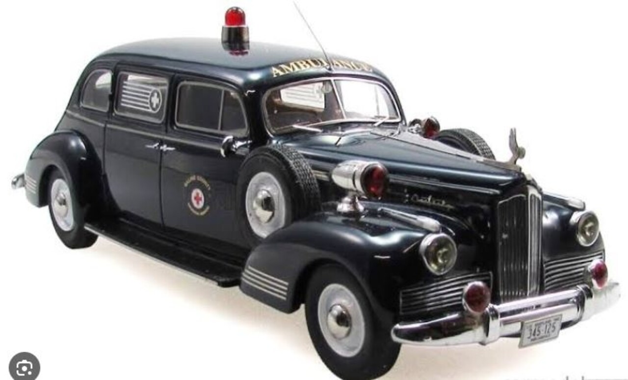 Packard Packard 160 Sedan Ambulance by Henney 1942 - 1:43 - Esval Models Packard Packard 160 Sedan Ambulance by Henney 1942 - 1:43 - Esval Models