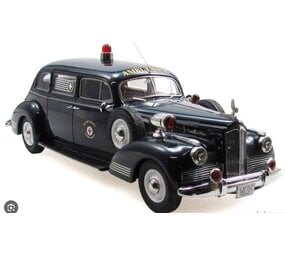 Packard Packard 160 Sedan Ambulance by Henney 1942 - 1:43 - Esval Models Packard Packard 160 Sedan Ambulance by Henney 1942 - 1:43 - Esval Models