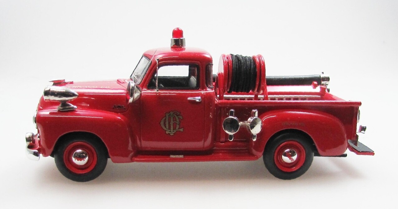 GMC GMC 100 Pick-Up Truck Fire Engine Chicago 1953 - 1:43 - Esval Models GMC GMC 100 Pick-Up Truck Fire Engine Chicago 1953 - 1:43 - Esval Models