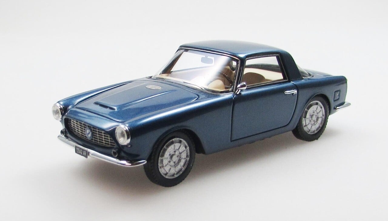 Osca Osca 1600 Fissore Coupe 1961 - 1:43 - Esval Models Osca Osca 1600 Fissore Coupe 1961 - 1:43 - Esval Models