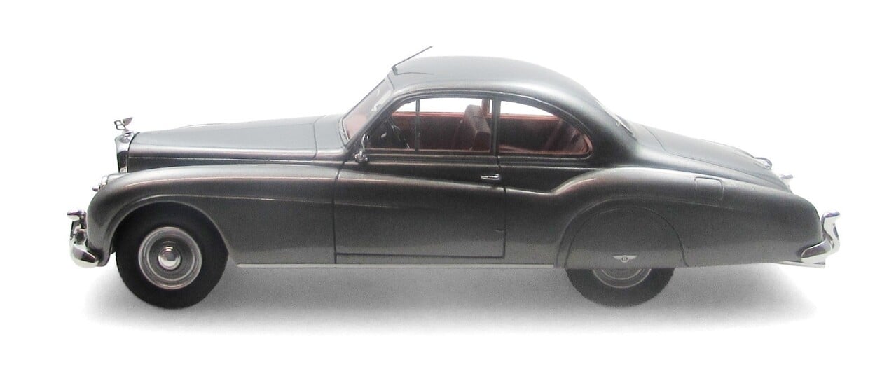Bentley Bentley R-Type Coupe Carrozzeria Abbott 1952 - 1:43 - Esval Models Bentley Bentley R-Type Coupe Carrozzeria Abbott 1952 - 1:43 - Esval Models