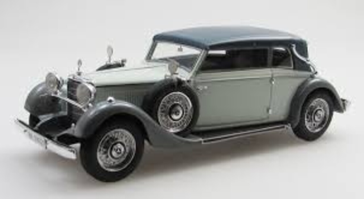 Mercedes-Benz Mercedes-Benz 290 W18 D Passo Lungo Cabriolet Closed 1933 - 1:43 - Esval Models Mercedes-Benz Mercedes-Benz 290 W18 D Passo Lungo Cabriolet Closed 1933 - 1:43 - Esval Models