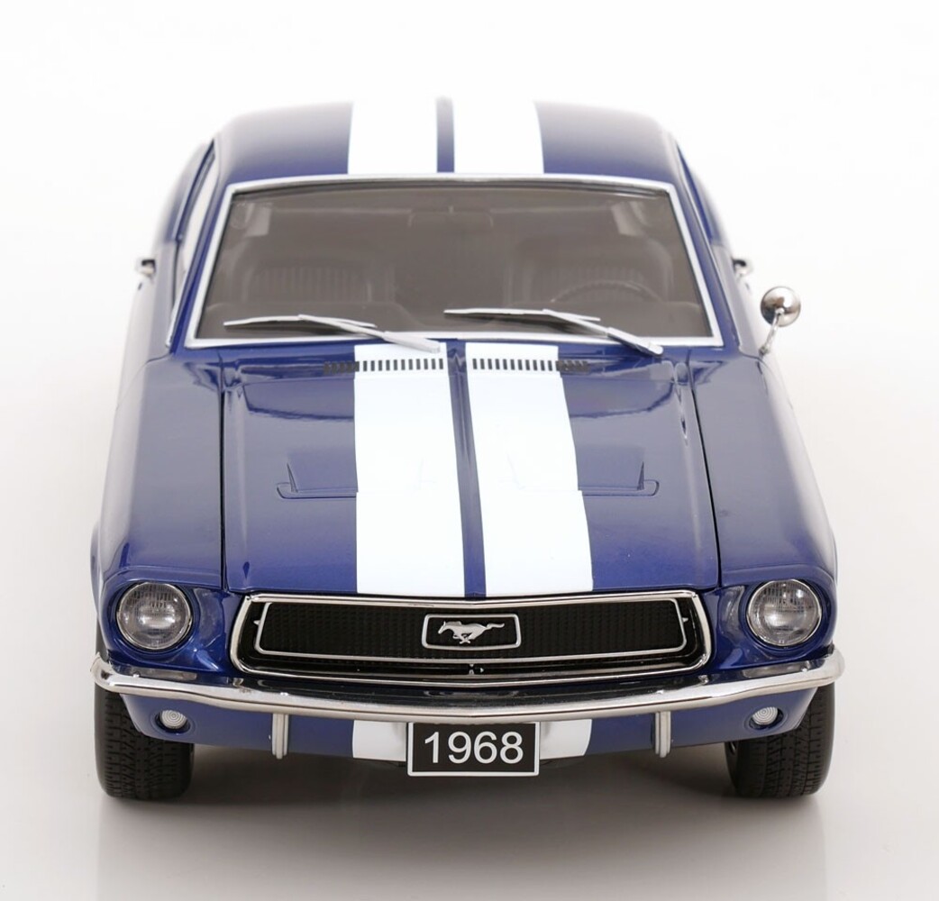 Ford Ford Mustang GT Fastback 1968 - 1:12 - KK Scale Ford Ford Mustang GT Fastback 1968 - 1:12 - KK Scale
