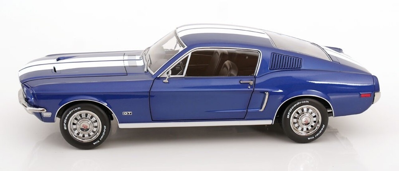 Ford Ford Mustang GT Fastback 1968 - 1:12 - KK Scale Ford Ford Mustang GT Fastback 1968 - 1:12 - KK Scale