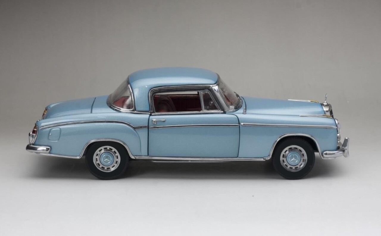 Mercedes-Benz Mercedes-Benz 220SE Hard Top Coupé 1958 - 1:18 - Sun Star Mercedes-Benz Mercedes-Benz 220SE Hard Top Coupé 1958 - 1:18 - Sun Star