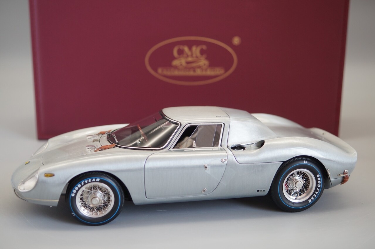 Ferrari Ferrari 250 LM 1964 Retro Classic Essen 2026 - 1:18 - CMC Ferrari Ferrari 250 LM 1964 Retro Classic Essen 2026 - 1:18 - CMC