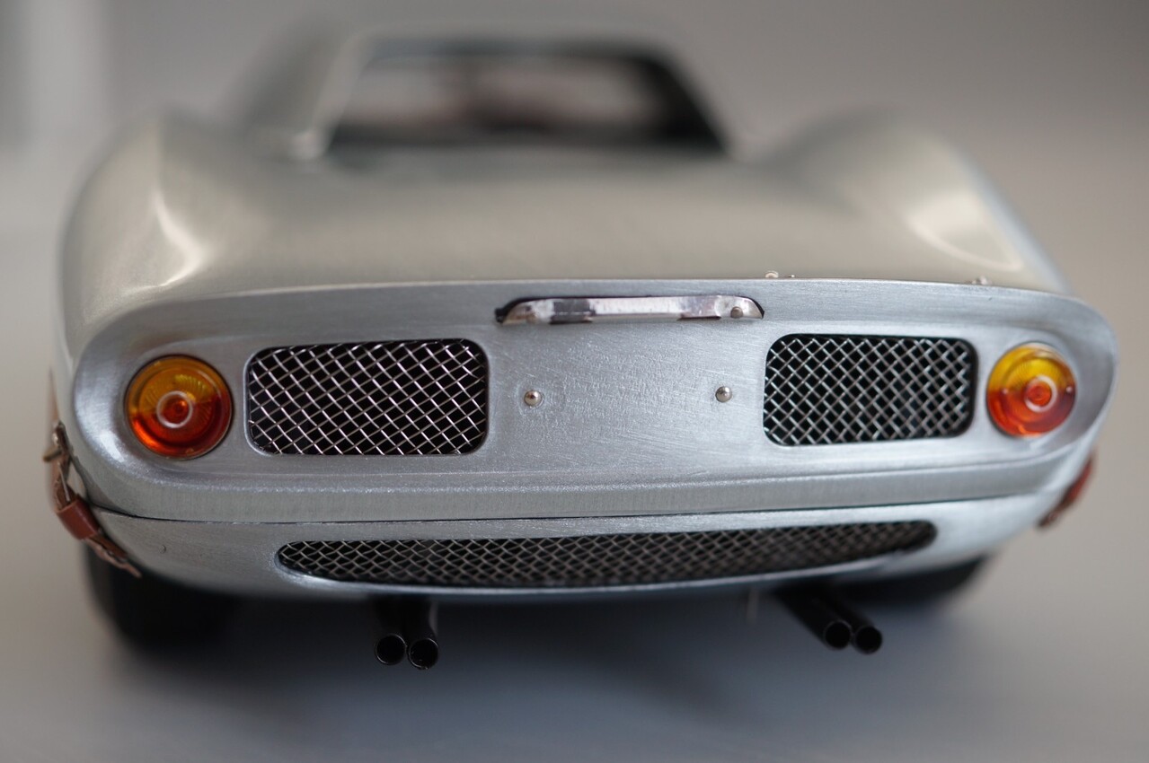 Ferrari Ferrari 250 LM 1964 Retro Classic Essen 2026 - 1:18 - CMC Ferrari Ferrari 250 LM 1964 Retro Classic Essen 2026 - 1:18 - CMC