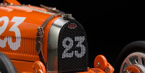 Formule 1 Bugatti Type 35 #23 National Colour Project The Netherlands 1924 - 1:18 - CMC