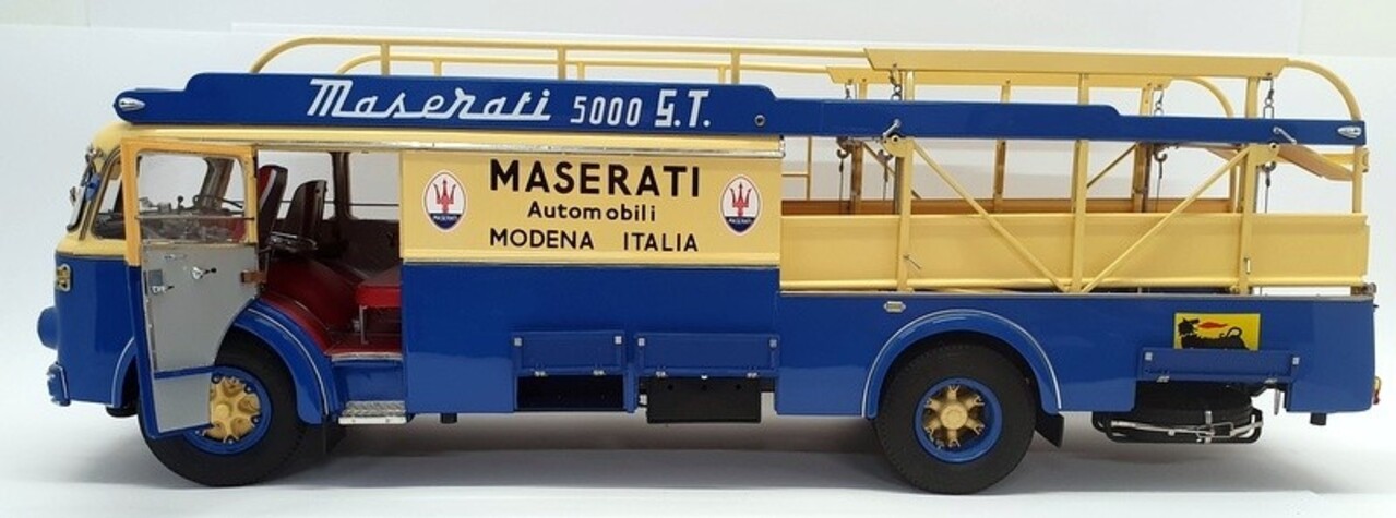 Fiat Fiat 642RN2 Truck Bartoletti Maserati Renntransporter 1957 - 1:18 - CMC Fiat Fiat 642RN2 Truck Bartoletti Maserati Renntransporter 1957 - 1:18 - CMC