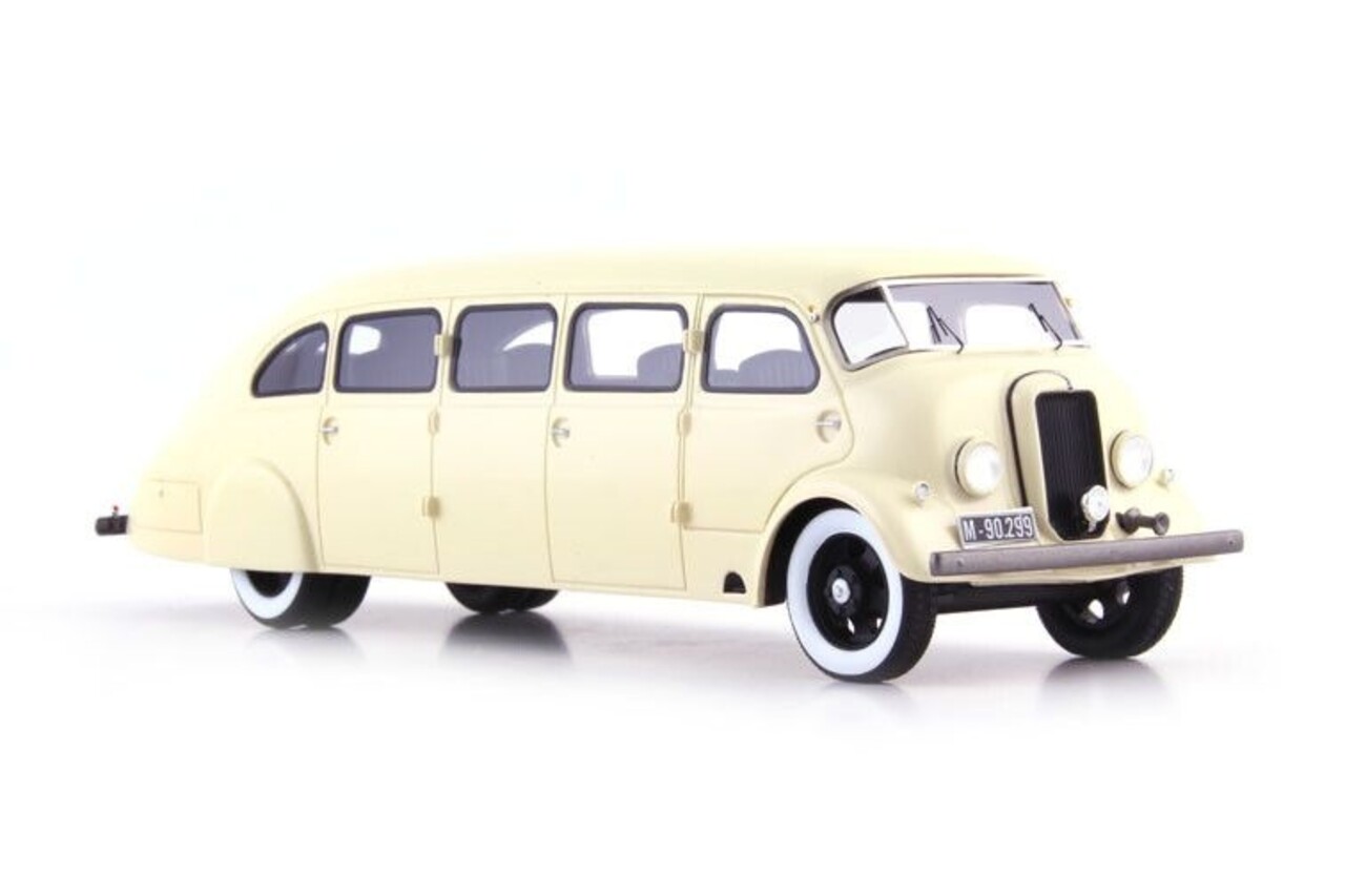 Bata Autokar Bata Autokar Sodomka on Ford Chassis (CZ) + Yearbook 2023 Digital (USB-Stick) - 1:43 - Autocult Bata Autokar Bata Autokar Sodomka on Ford Chassis (CZ) + Yearbook 2023 Digital (USB-Stick) - 1:43 - Autocult