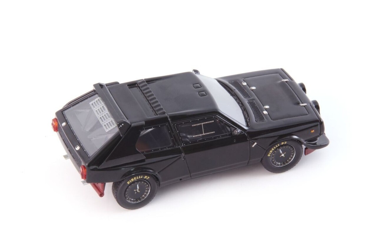 Ferrari Lancia Delta S4 (Night Version) Base Rally Group B 1986 - 1:43 - Autocult Ferrari Lancia Delta S4 (Night Version) Base Rally Group B 1986 - 1:43 - Autocult