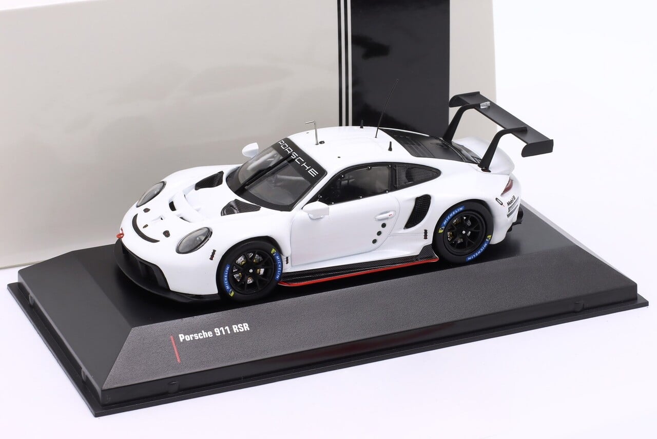 Porsche Porsche 911 RSR Plain Body - 1:43 - IXO Models Porsche Porsche 911 RSR Plain Body - 1:43 - IXO Models