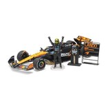 Formule 1 McLaren F1 Team MCL39, Norris, WC Abu Dhabi GP 2025 +fig. + 2 pitboards - 1:18 - Minichamps Formule 1 McLaren F1 Team MCL39, Norris, WC Abu Dhabi GP 2025 +fig. + 2 pitboards - 1:18 - Minichamps