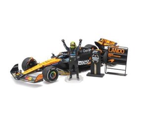 Formule 1 McLaren F1 Team MCL39, Norris, WC Abu Dhabi GP 2025 +fig. + 2 pitboards - 1:18 - Minichamps Formule 1 McLaren F1 Team MCL39, Norris, WC Abu Dhabi GP 2025 +fig. + 2 pitboards - 1:18 - Minichamps