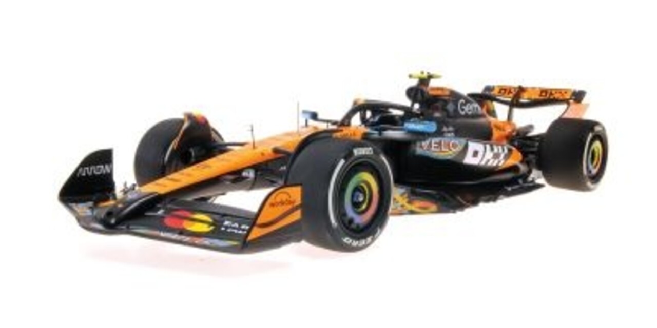 Formule 1 McLaren F1 Team MCL39, Norris, WC Abu Dhabi GP 2025 +fig. + 2 pitboards - 1:18 - Minichamps Formule 1 McLaren F1 Team MCL39, Norris, WC Abu Dhabi GP 2025 +fig. + 2 pitboards - 1:18 - Minichamps