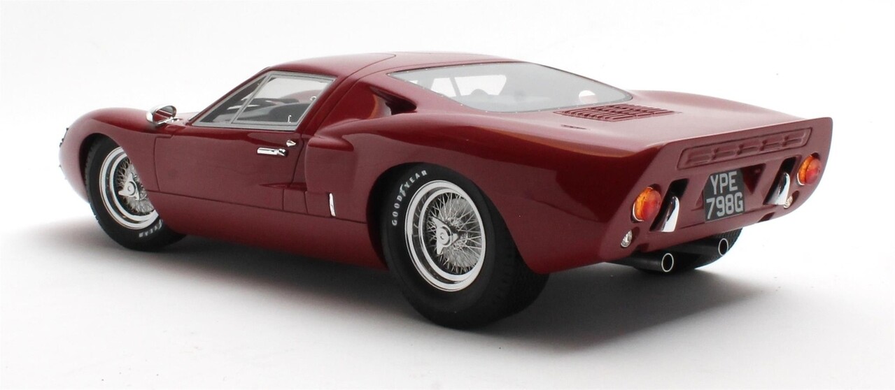 Ford Ford GT40 Mk III 1966 - 1:18 - Cult Scale Models Ford Ford GT40 Mk III 1966 - 1:18 - Cult Scale Models