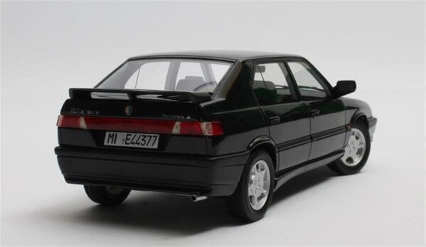 Alfa Romeo Alfa Romeo 33 S QV Permanent 4 1991 - 1:18 - Cult Scale Models Alfa Romeo Alfa Romeo 33 S QV Permanent 4 1991 - 1:18 - Cult Scale Models