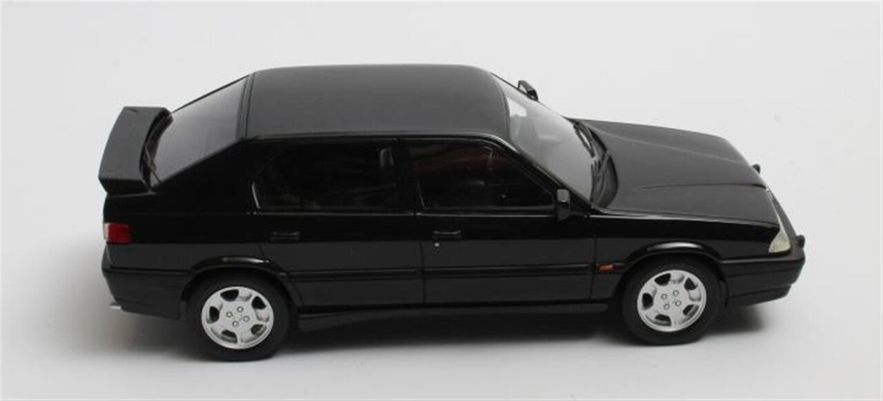 Alfa Romeo Alfa Romeo 33 S QV Permanent 4 1991 - 1:18 - Cult Scale Models Alfa Romeo Alfa Romeo 33 S QV Permanent 4 1991 - 1:18 - Cult Scale Models