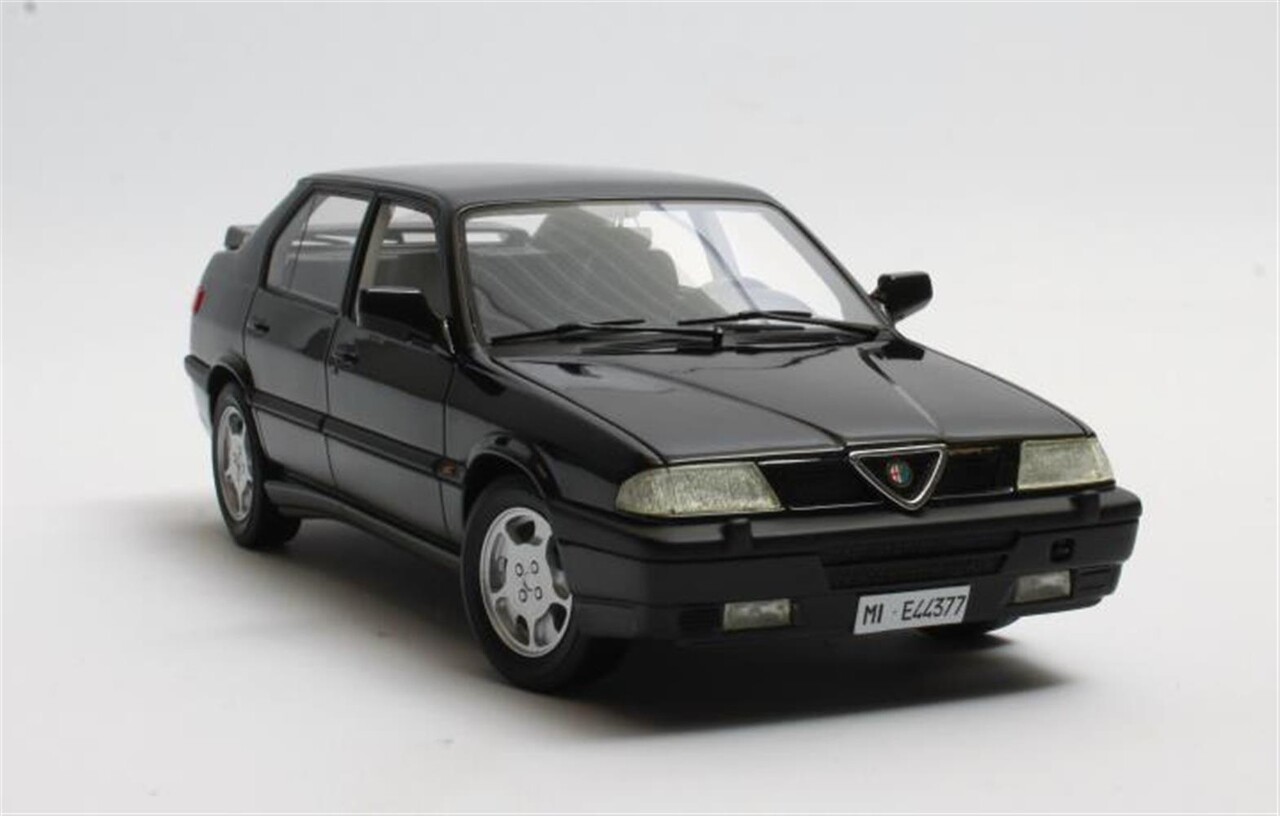 Alfa Romeo Alfa Romeo 33 S QV Permanent 4 1991 - 1:18 - Cult Scale Models Alfa Romeo Alfa Romeo 33 S QV Permanent 4 1991 - 1:18 - Cult Scale Models