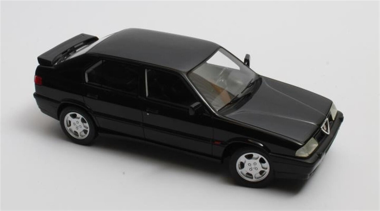 Alfa Romeo Alfa Romeo 33 S QV Permanent 4 1991 - 1:18 - Cult Scale Models Alfa Romeo Alfa Romeo 33 S QV Permanent 4 1991 - 1:18 - Cult Scale Models