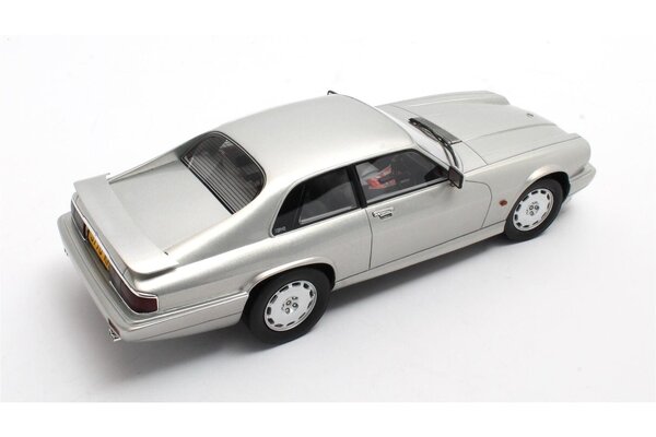 Jaguar Jaguar XJR-S 1993 - 1:18 - Cult Scale Models