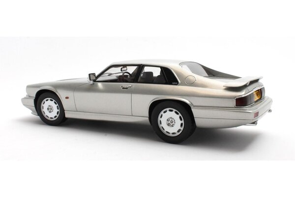 Jaguar Jaguar XJR-S 1993 - 1:18 - Cult Scale Models