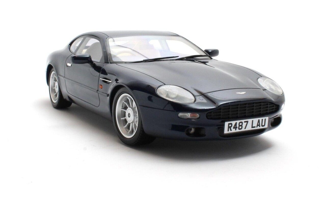 Aston Martin Aston Martin DB7 Coupe 1999 - 1:18 - Cult Scale Models