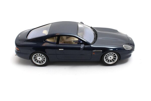 Aston Martin Aston Martin DB7 Coupe 1999 - 1:18 - Cult Scale Models