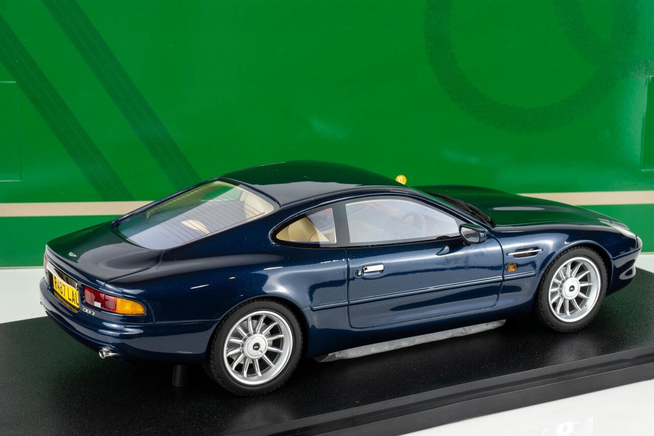 Aston Martin Aston Martin DB7 Coupe 1999 - 1:18 - Cult Scale Models