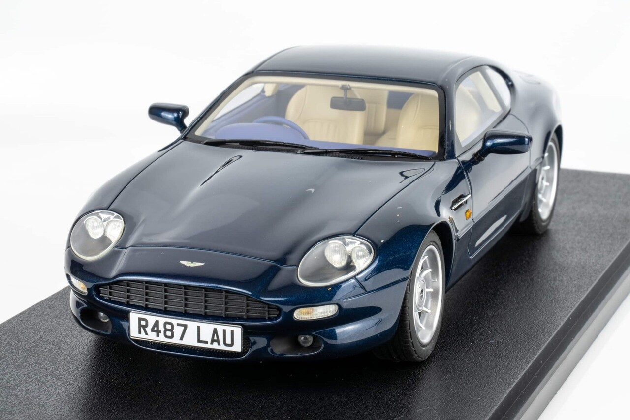 Aston Martin Aston Martin DB7 Coupe 1999 - 1:18 - Cult Scale Models