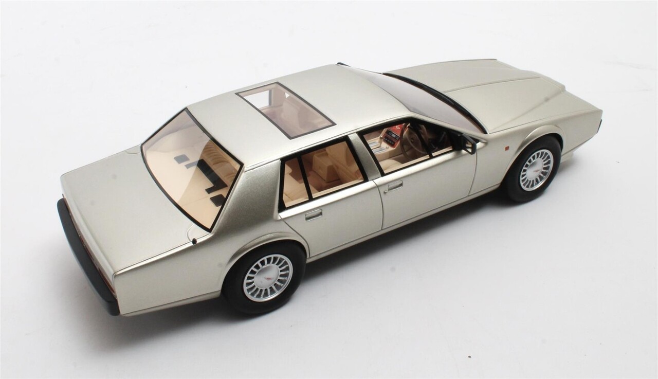 Aston Martin Aston Martin Lagonda S2 1990 - 1:18 - Cult Scale Models Aston Martin Aston Martin Lagonda S2 1990 - 1:18 - Cult Scale Models