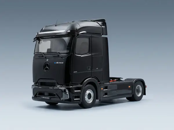 Mercedes-Benz Mercedes-Benz E-Actros 600 Tractor 4x2 2025 - 1:43 - Eligor Mercedes-Benz Mercedes-Benz E-Actros 600 Tractor 4x2 2025 - 1:43 - Eligor