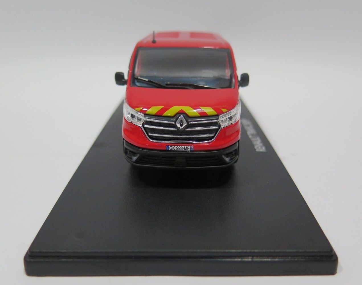 Renault Renault Trafic Minibus BSPP Military Fire Brigade of Paris 2022 - 1:43 - Eligor Renault Renault Trafic Minibus BSPP Military Fire Brigade of Paris 2022 - 1:43 - Eligor