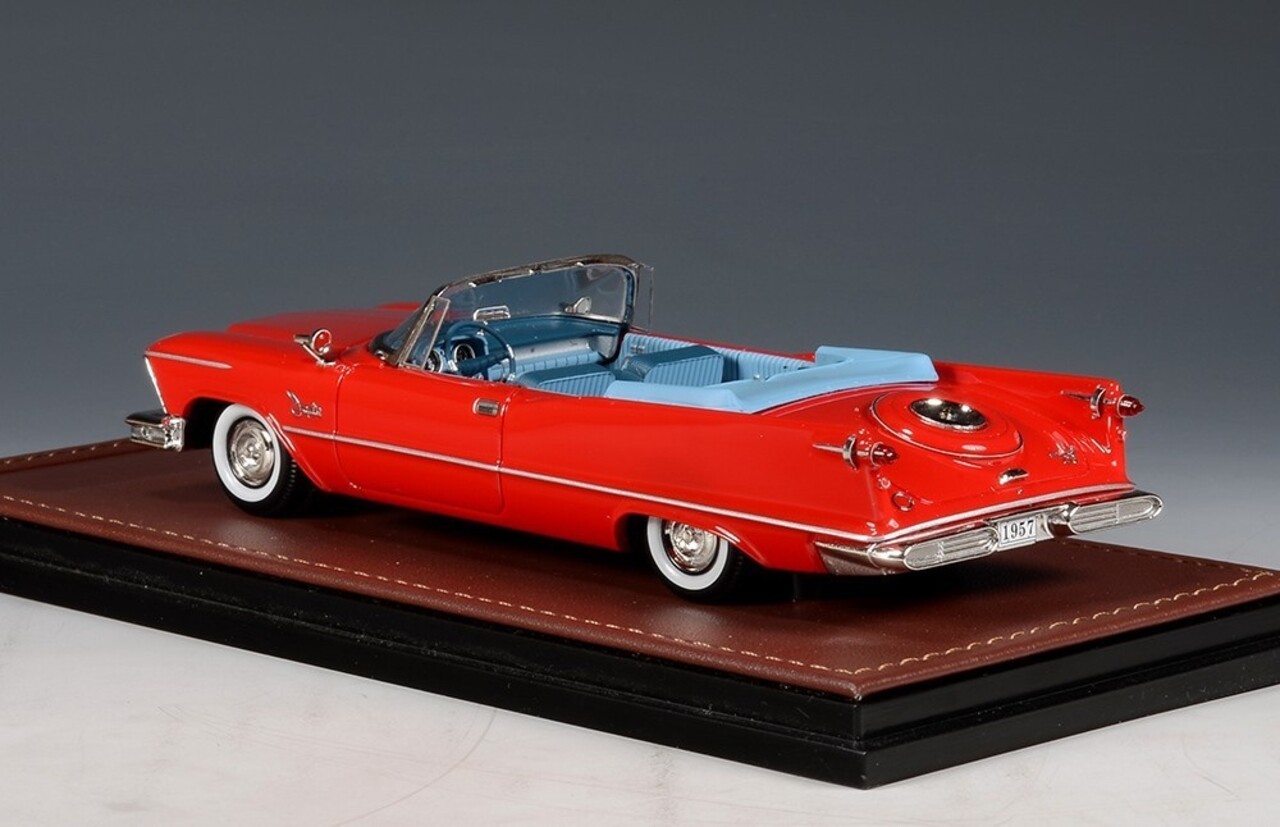 Chrysler Chrysler Imperial Crown Convertible Open 1957 (Single Headlight) - 1:43 - GLM (Great Lighting Models)