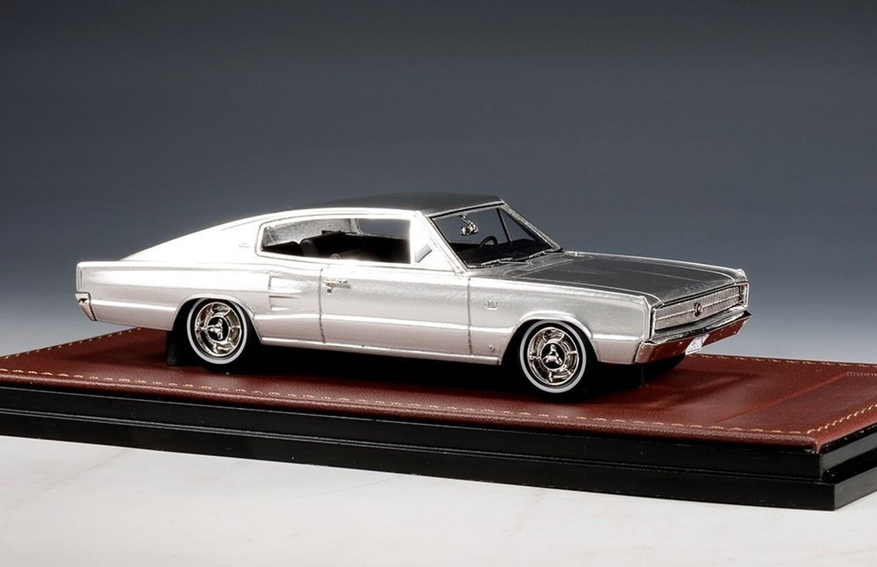 Dodge Dodge Charger MK I 1967 - 1:43 - GLM (Great Lighting Models)