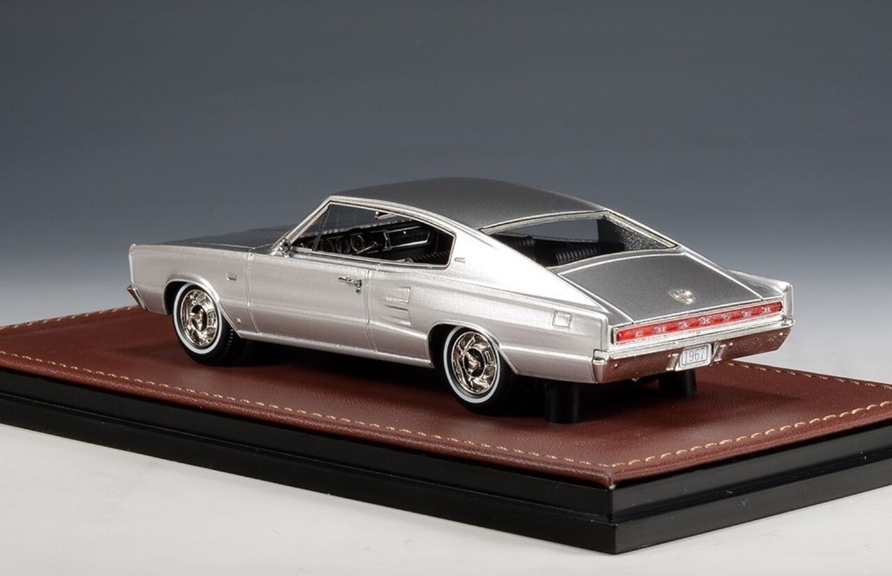 Dodge Dodge Charger MK I 1967 - 1:43 - GLM (Great Lighting Models)