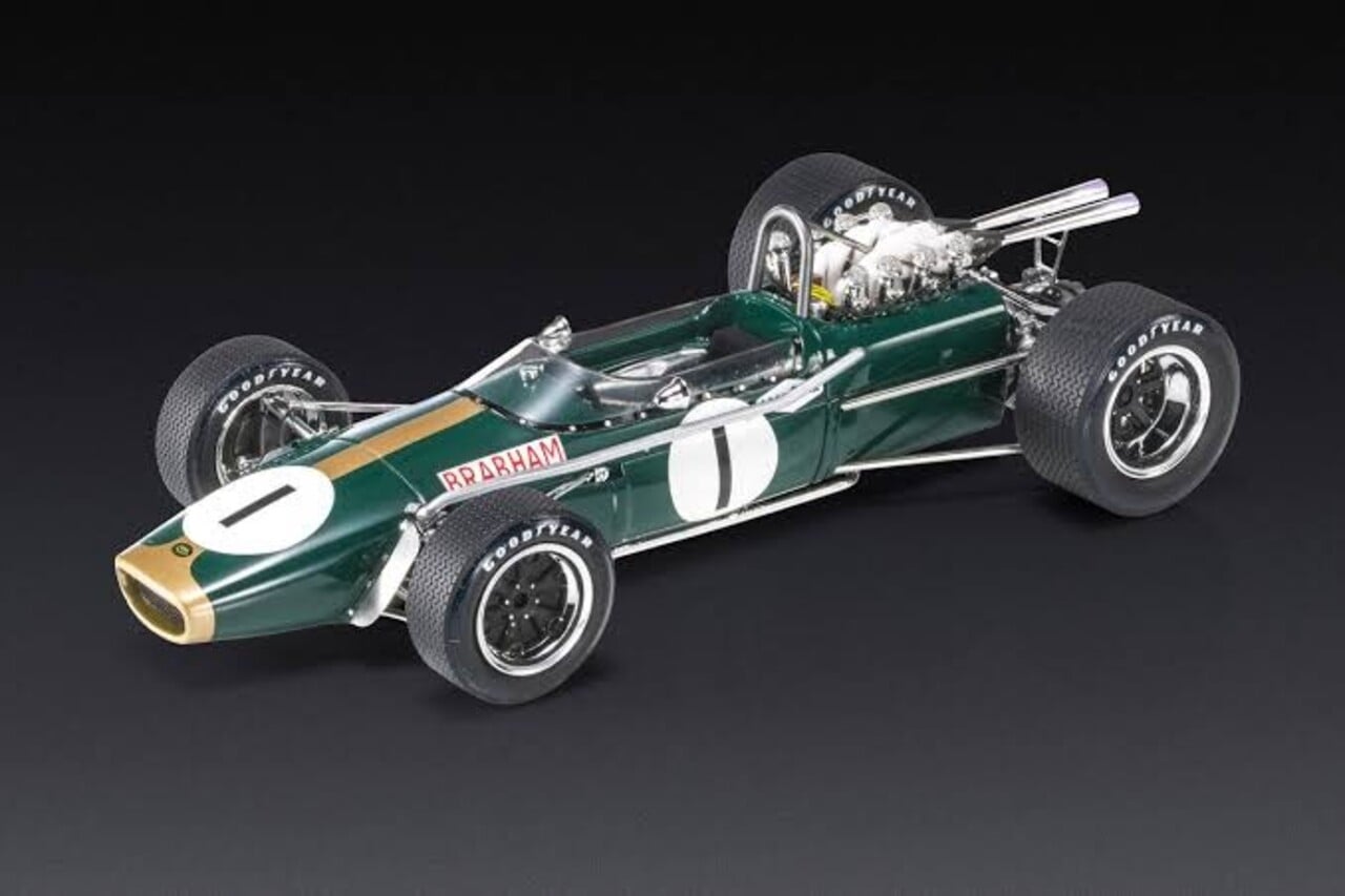 Formule 1 Brabham BT24 Repco #1 2nd GP Mexico 1967 J.Brabham + Showcase - 1:18 - GP Replicas Formule 1 Brabham BT24 Repco #1 2nd GP Mexico 1967 J.Brabham + Showcase - 1:18 - GP Replicas