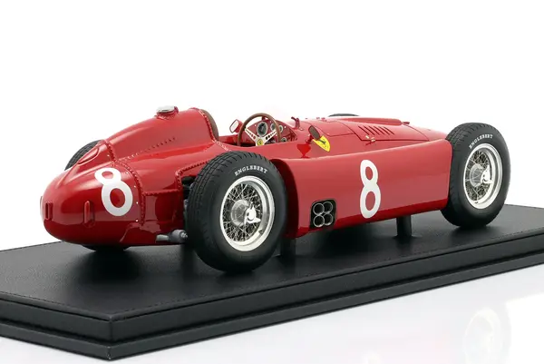 Formule 1 Ferrari D50 #8 Winner GP Belgium 1956 (P. Collins) - 1:12 - GP Replicas Formule 1 Ferrari D50 #8 Winner GP Belgium 1956 (P. Collins) - 1:12 - GP Replicas