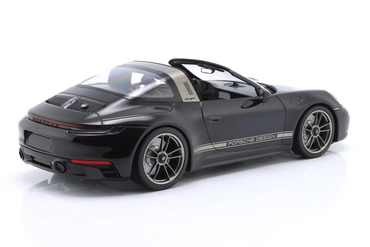 Porsche Porsche 911 Targa 4 GTS (992) 50 Jahre Porsche Design Edition - 1:18 - Minichamps