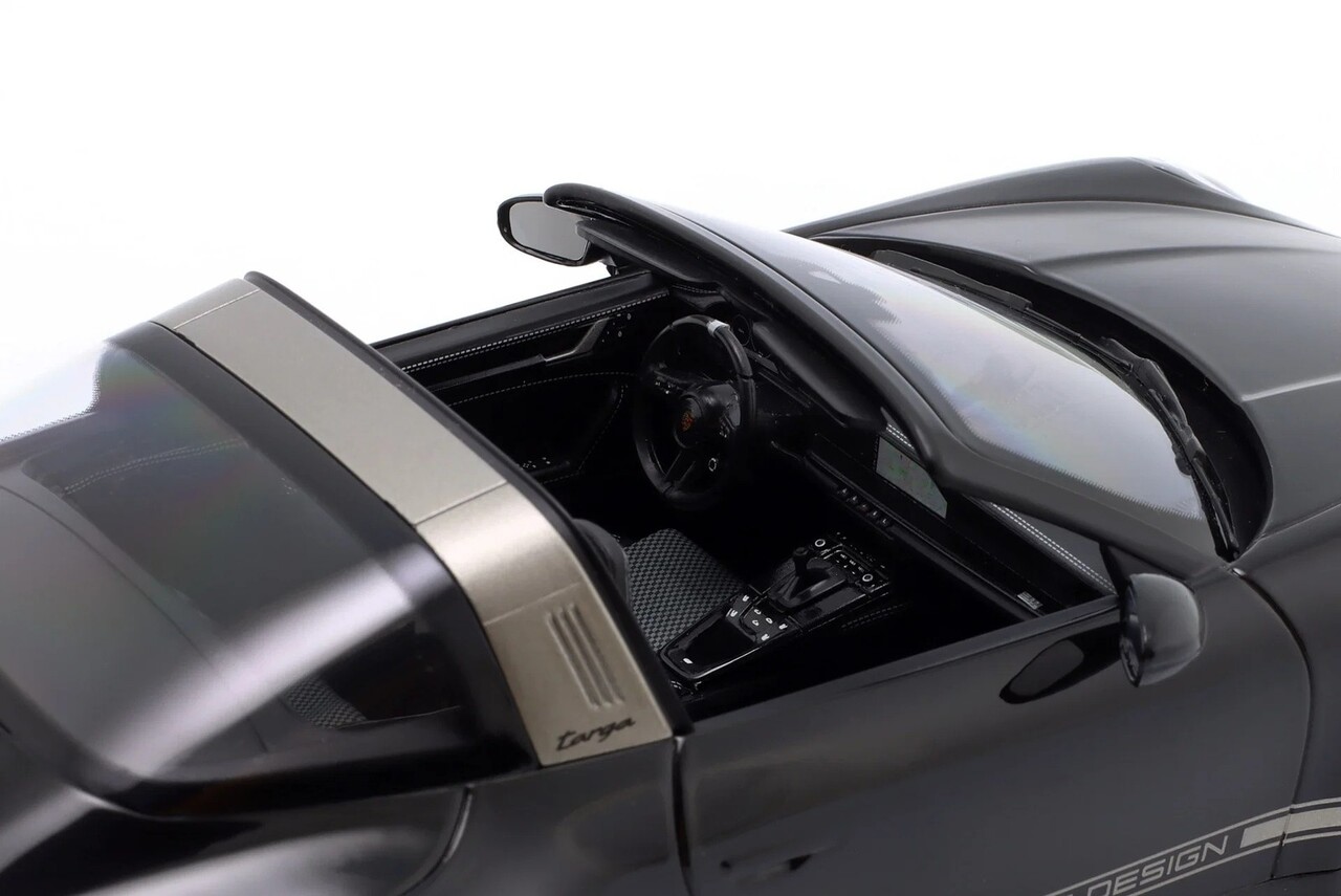 Porsche Porsche 911 Targa 4 GTS (992) 50 Jahre Porsche Design Edition - 1:18 - Minichamps
