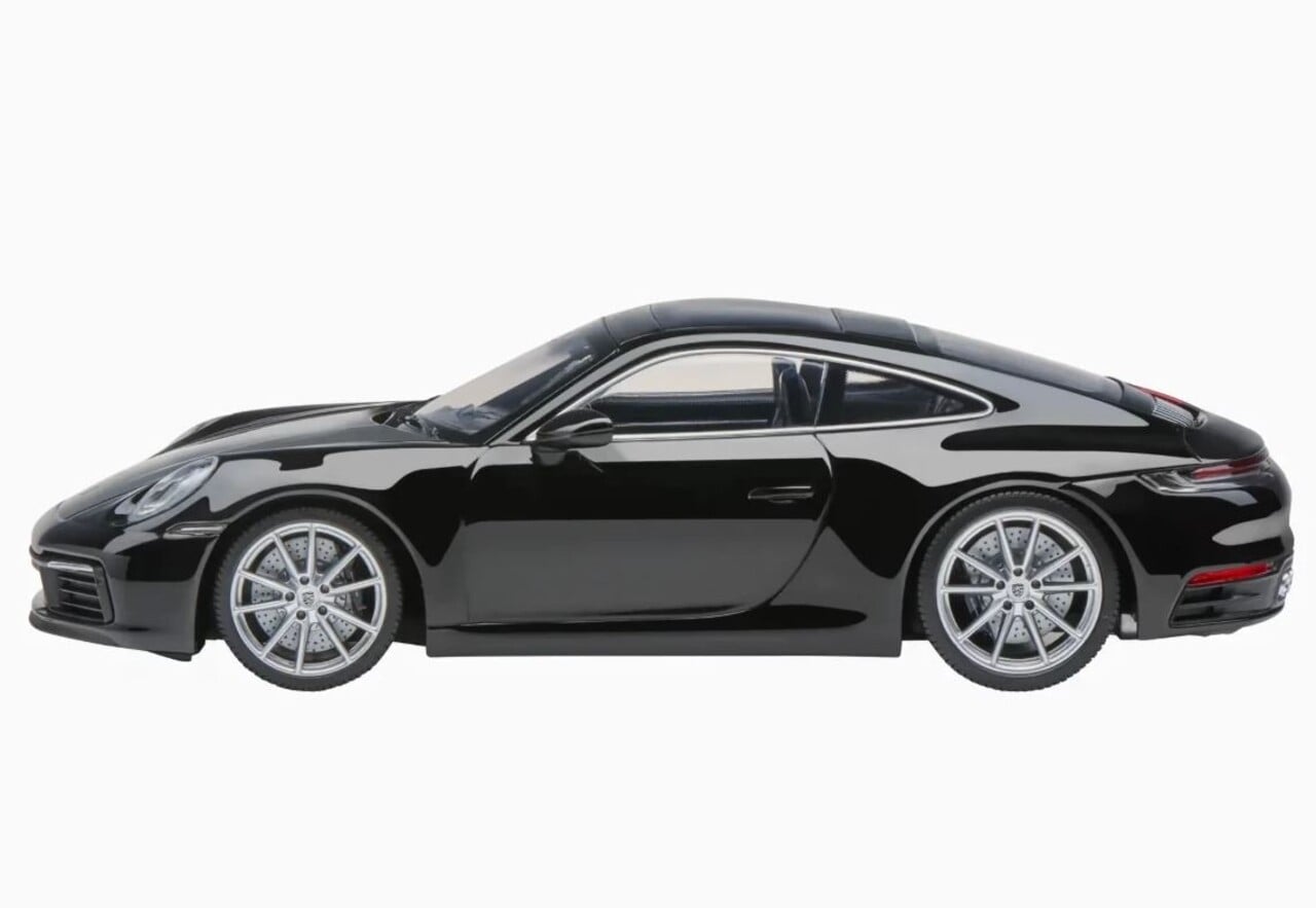 Porsche Porsche 911 Carrera 4S 992 - 1:18 - Minichamps Porsche Porsche 911 Carrera 4S 992 - 1:18 - Minichamps