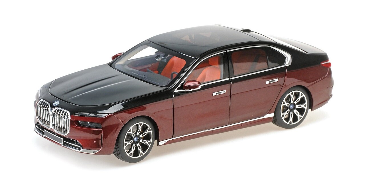 BMW BMW i7 2022 - 1:18 - Minichamps